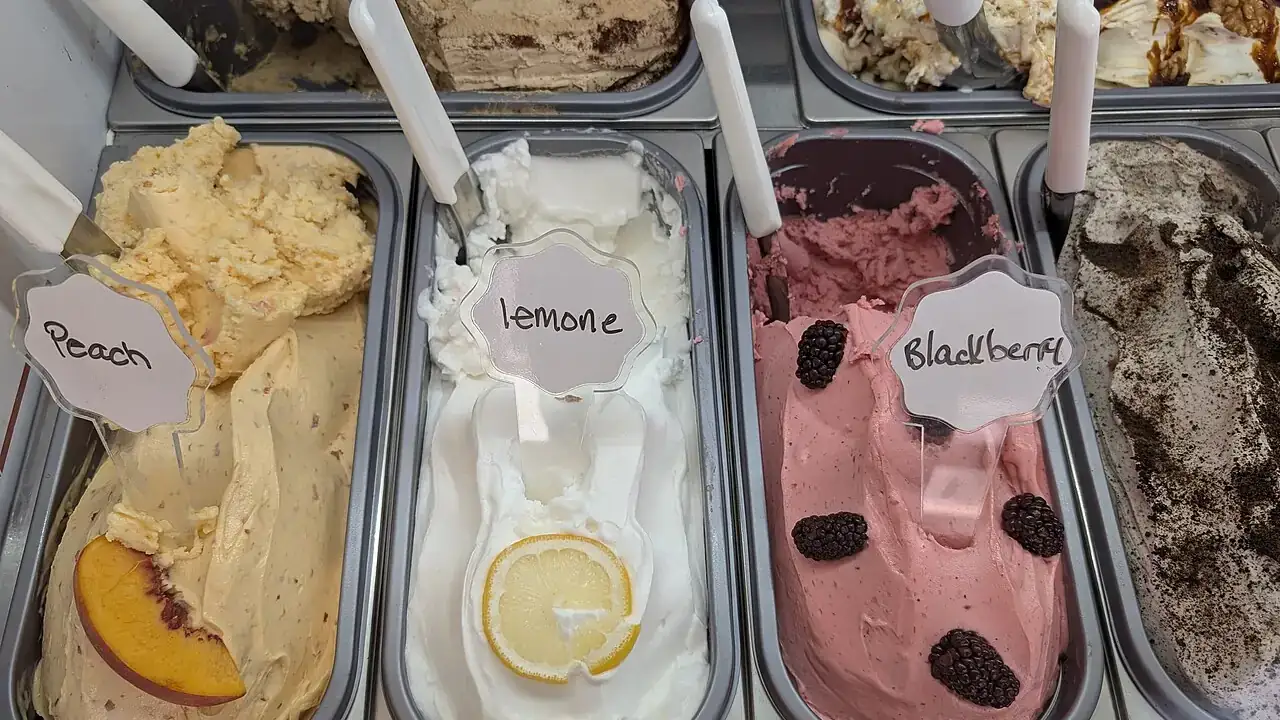 Fruit gelato flavours